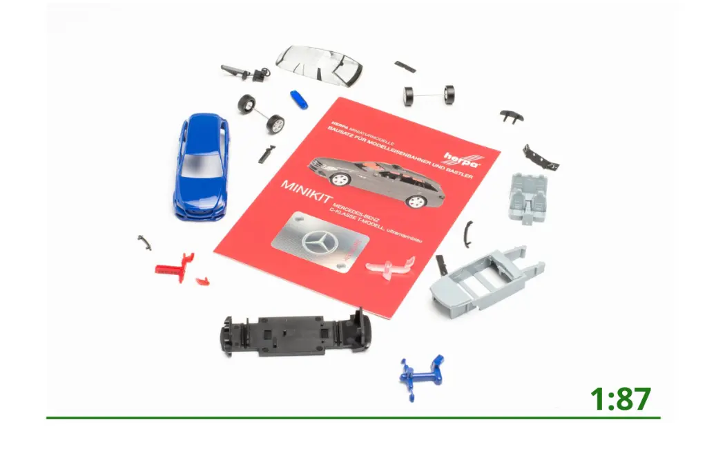 Mercedes-Benz C-klasse blauw 187 (2).webp