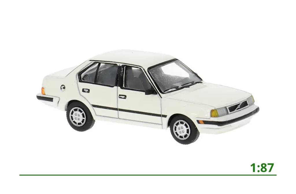 [PCX870821] Volvo 340 Limousine wit 1:87