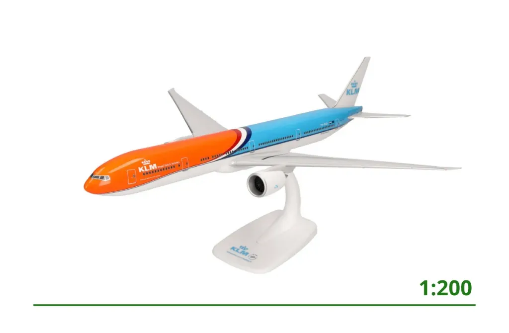 [614511] SnapFit Boeing 777-300ER KLM Orange Pride (NL) 1:200