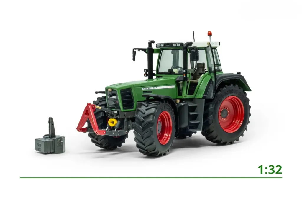 [4-1002] Fendt Favorit 824 1:32